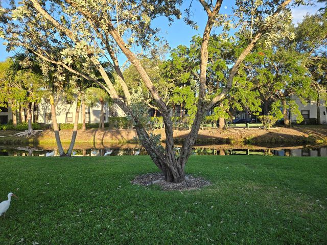 1320 NW 82nd Avenue, Plantation, FL 33322