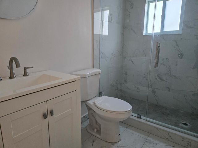 1320 NW 82nd Avenue, Plantation, FL 33322