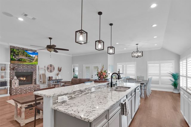2800 S Lillis Lane, Denison, TX 75020