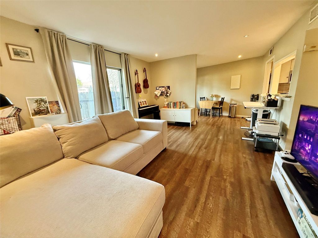 5049 Cedar Springs Road 120, Dallas, TX 75235