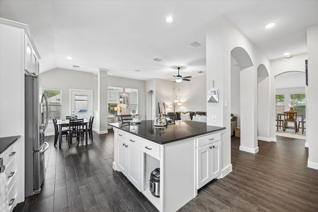 6146 Bradie Court, League City, TX 77573
