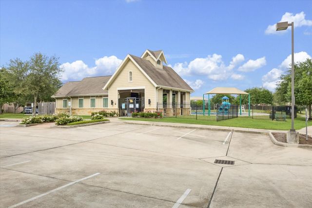 6146 Bradie Court, League City, TX 77573