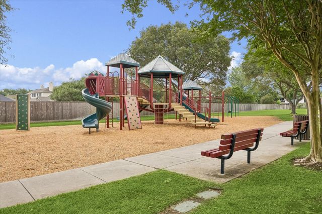 6146 Bradie Court, League City, TX 77573