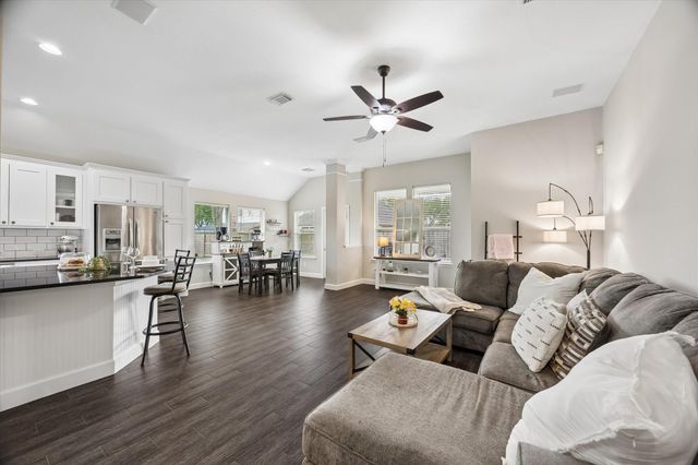6146 Bradie Court, League City, TX 77573