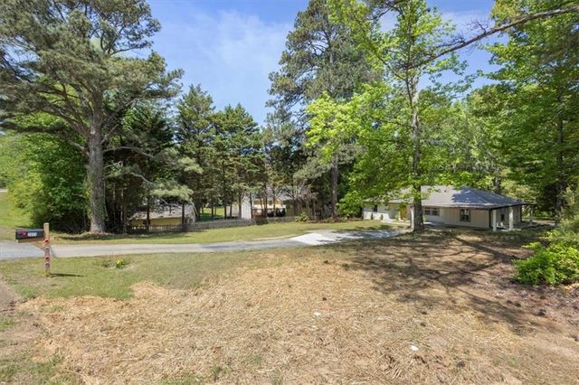 2013 Ridge Road, Dallas, GA 30157