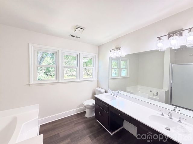9020 Bartlett Road, Charlotte, NC 28227