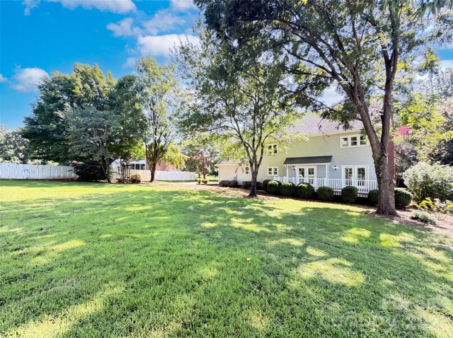 9020 Bartlett Road, Charlotte, NC 28227