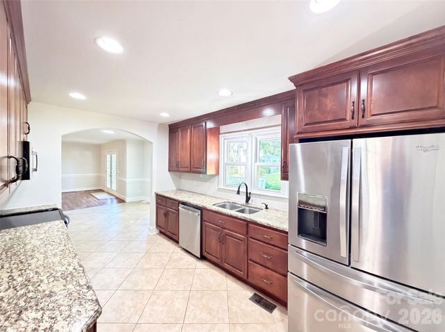9020 Bartlett Road, Charlotte, NC 28227