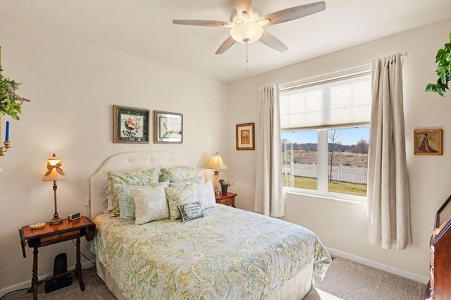 5725 Trail Side Lane, Hamburg Twp, MI 48189