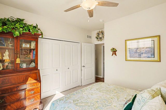 5725 Trail Side Lane, Hamburg Twp, MI 48189