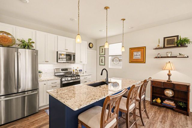 5725 Trail Side Lane, Hamburg Twp, MI 48189