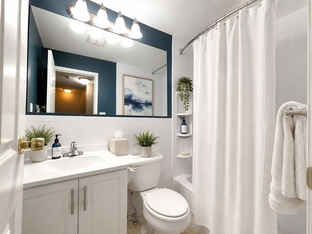 7 Nancy Road 7, Easton, MA 02334