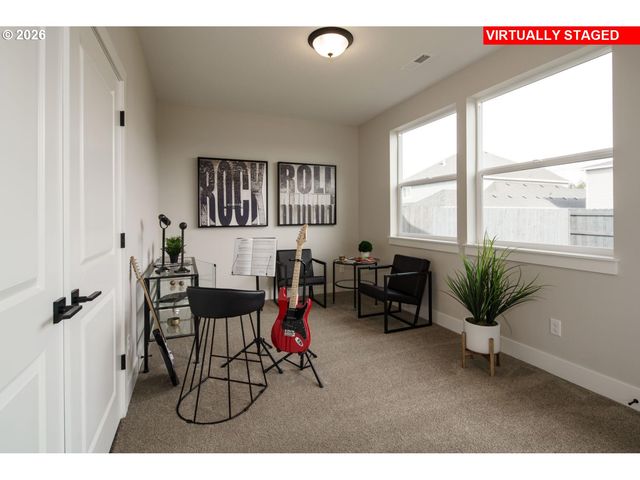 16074 BARLOW TRAIL Ln, Oregon City, OR 97045