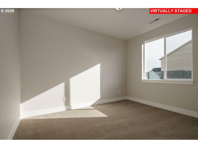 16074 BARLOW TRAIL Ln, Oregon City, OR 97045