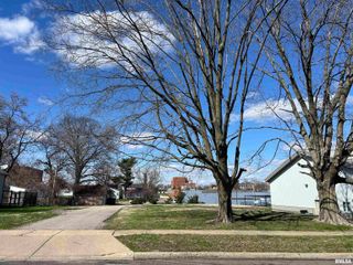 1224 E MONETA Avenue, Peoria Heights, IL 61616