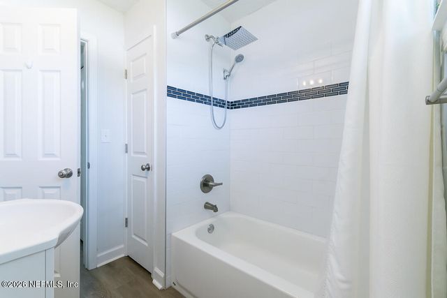 6221 ASHWOOD Lane, Jacksonville, FL 32277