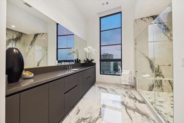 2323 San Felipe Street 1101, Houston, TX 77019