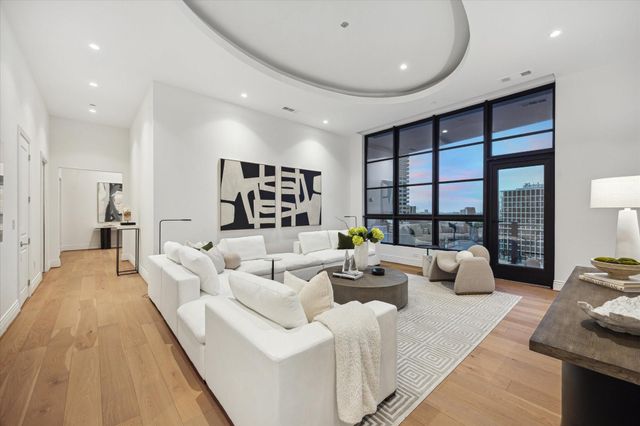 2323 San Felipe Street 1101, Houston, TX 77019