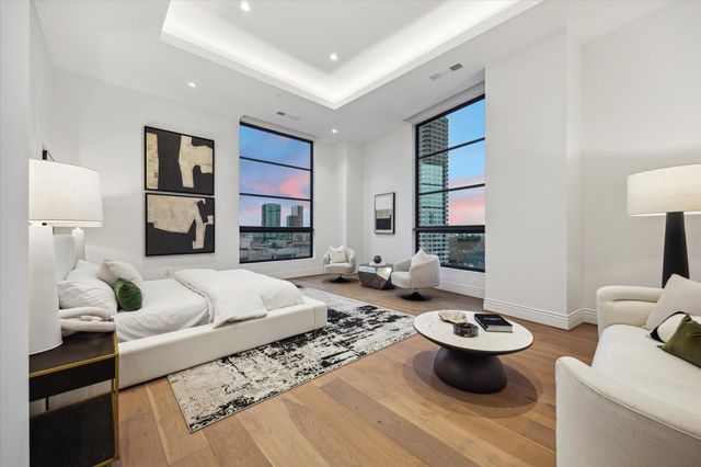 2323 San Felipe Street 1101, Houston, TX 77019