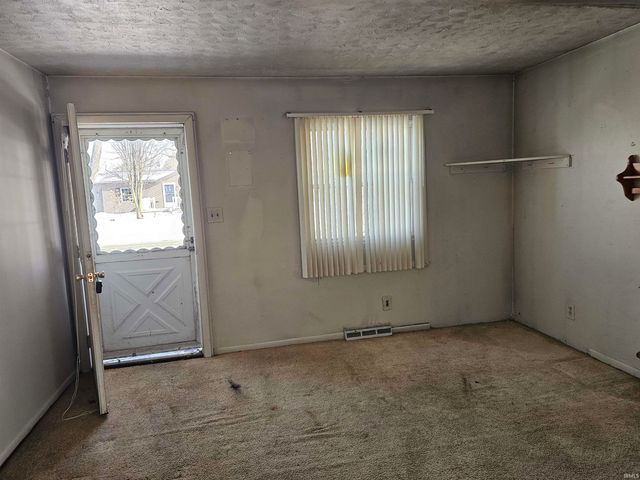 71 Ems D24b Lane, Syracuse, IN 46567