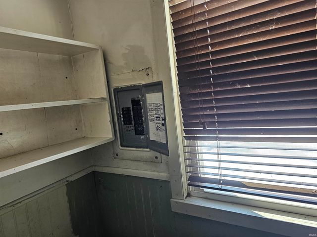 71 Ems D24b Lane, Syracuse, IN 46567