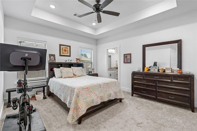 82 N Sheep Dog Avenue, Farmington, AR 72730