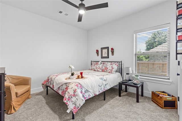 82 N Sheep Dog Avenue, Farmington, AR 72730