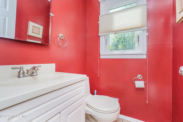 9 Braddock Street, East Brunswick, NJ 08816
