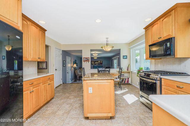 9 Braddock Street, East Brunswick, NJ 08816