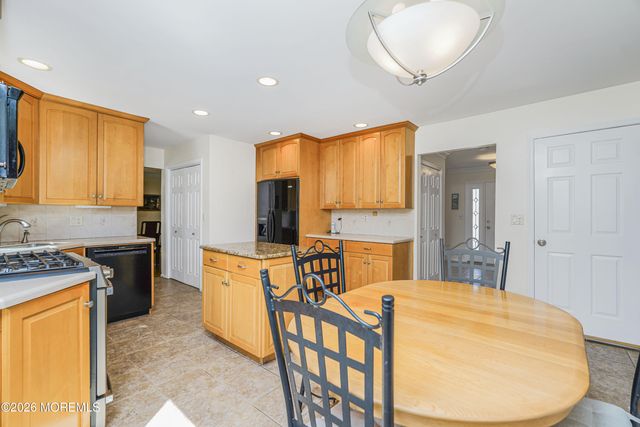 9 Braddock Street, East Brunswick, NJ 08816