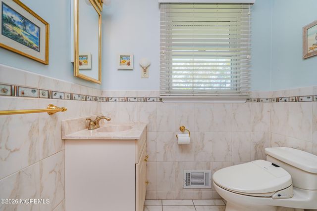 9 Braddock Street, East Brunswick, NJ 08816