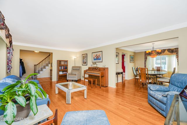 9 Braddock Street, East Brunswick, NJ 08816