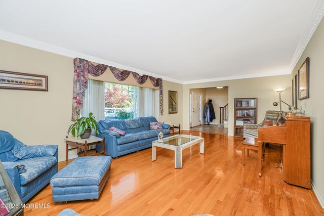 9 Braddock Street, East Brunswick, NJ 08816