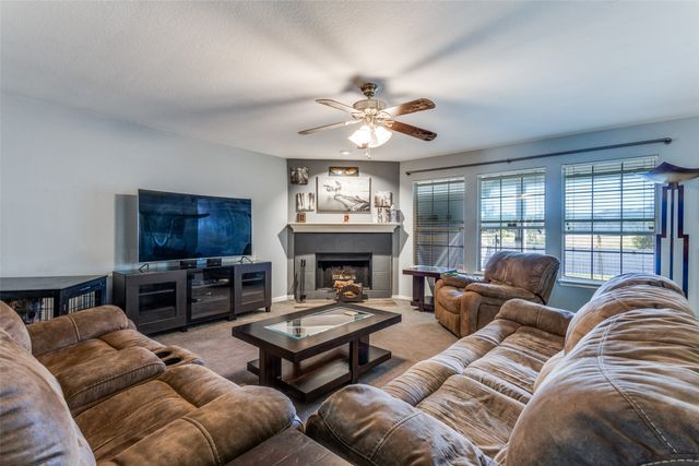 417 Niagara Falls Drive, Anna, TX 75409