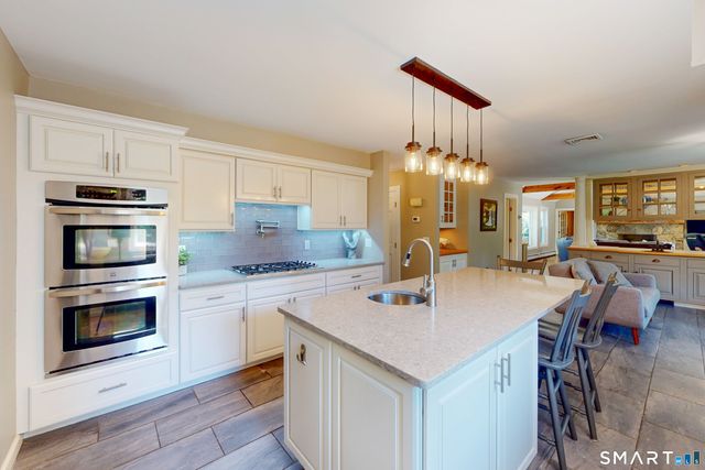 31 Cedar Grove Road, Southbury, CT 06488