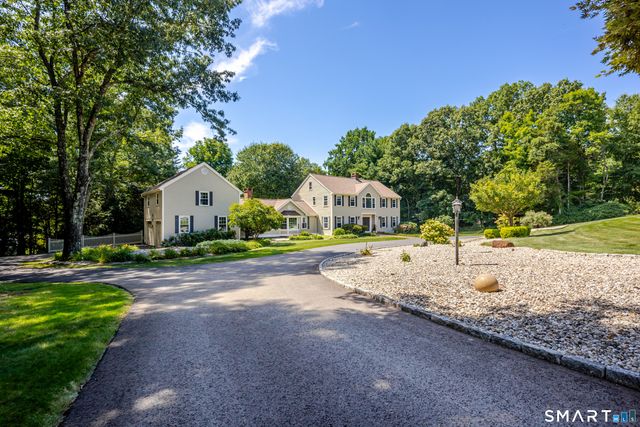 31 Cedar Grove Road, Southbury, CT 06488