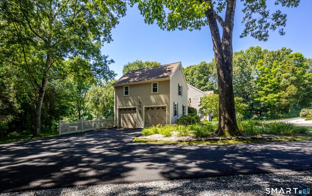 31 Cedar Grove Road, Southbury, CT 06488
