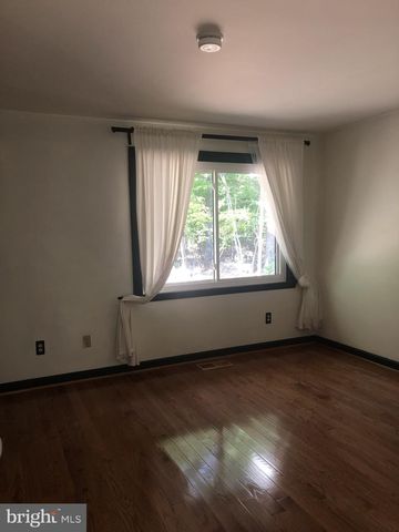 2254 COPPERSMITH SQ, Reston, VA 20191