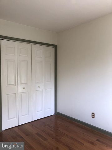 2254 COPPERSMITH SQ, Reston, VA 20191