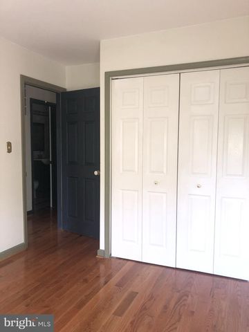 2254 COPPERSMITH SQ, Reston, VA 20191