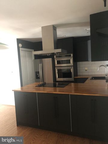 2254 COPPERSMITH SQ, Reston, VA 20191