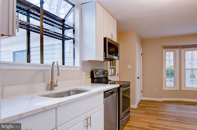 14781 CONWAY DR, Manassas, VA 20112