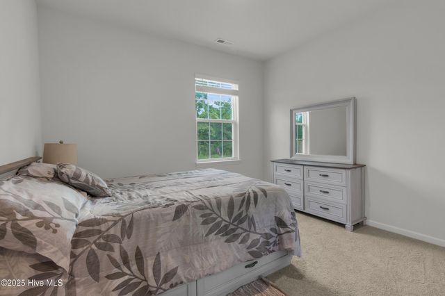 2005 Ella Bengel Drive, New Bern, NC 28562