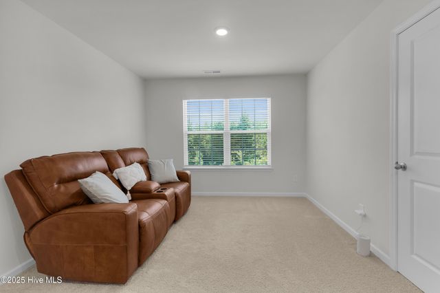 2005 Ella Bengel Drive, New Bern, NC 28562