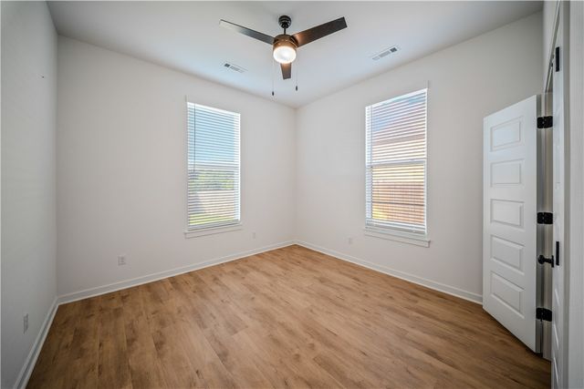 2967 N Grey Squirrel Drive, Fayetteville, AR 72704