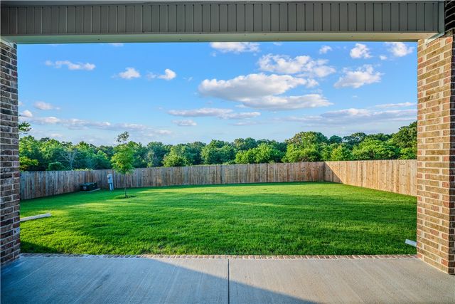 2967 N Grey Squirrel Drive, Fayetteville, AR 72704