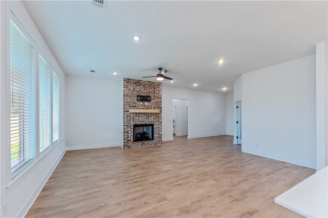 2967 N Grey Squirrel Drive, Fayetteville, AR 72704