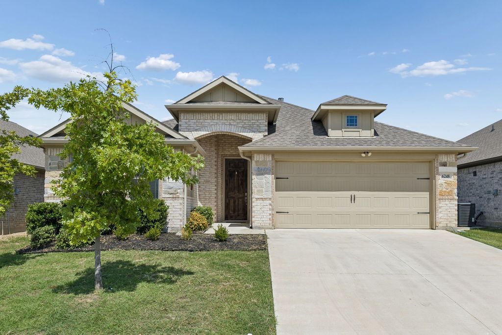 6248 Thunderwing Drive, Fort Worth, TX 76179 — exterior