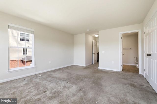 43487 TOWN GATE SQ, Chantilly, VA 20152