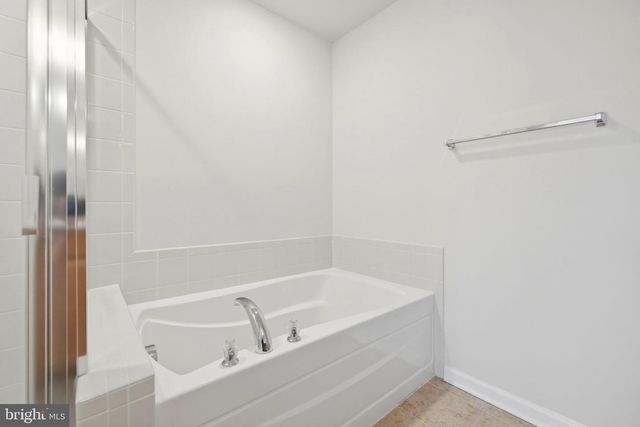 43487 TOWN GATE SQ, Chantilly, VA 20152